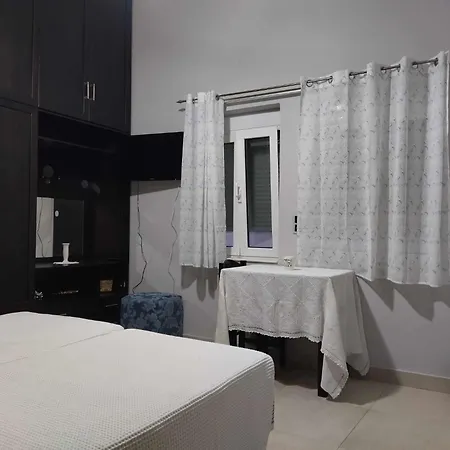 Cosy Little Pyli Apartament *